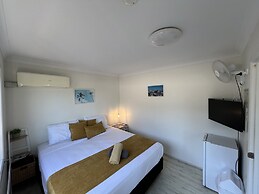 Yeppoon Beachhouse - Hostel