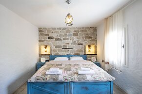 Monat Otel Alacati