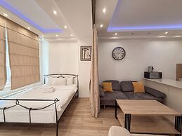 Maxela Rooms & Suites