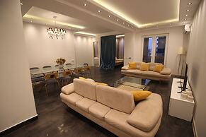 Maxela Rooms & Suites