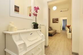 Cristina Suite