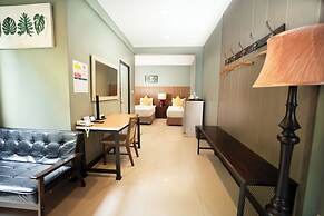 The Palm Hotel