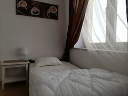 Lorf Hostel&Coffee