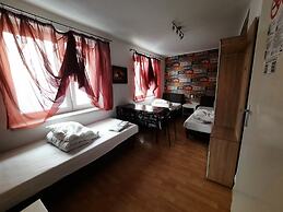 Lorf Hostel&Coffee