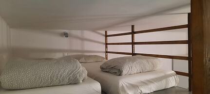 Lorf Hostel&Coffee