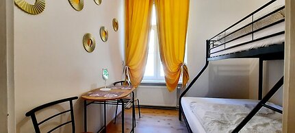 Lorf Hostel&Coffee