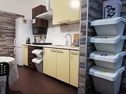 Lorf Hostel&Coffee
