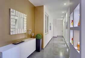 Luxury 3BR Apartment With Marina Views