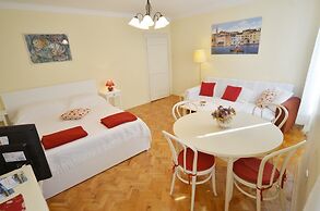 Amici Apartment