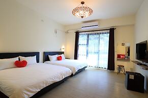 Go THERE B&B