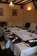 Haigs Hotel