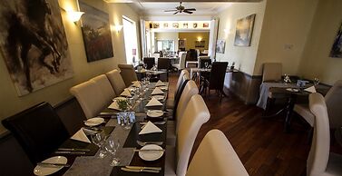 Haigs Hotel