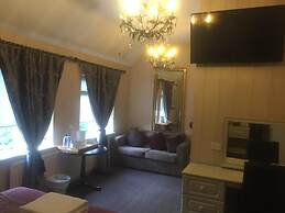 Haigs Hotel