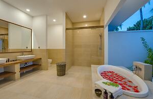 Rahaa Resort Maldives