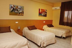 Hostal Restaurante Labrat
