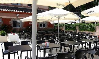 Hostal Restaurante Labrat