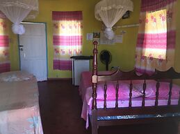 Waikiki Guest House