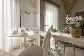 Acquaviva Suites