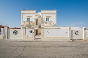 Acquaviva Suites