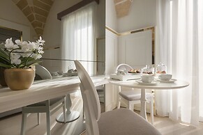 Acquaviva Suites
