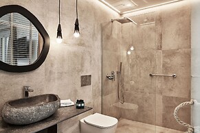 Volcano Luxury Suites Milos - Adults Only