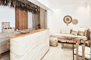 Volcano Luxury Suites Milos - Adults Only
