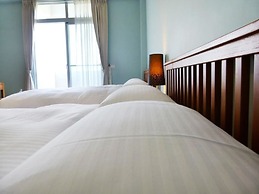 Down-Home Hotel