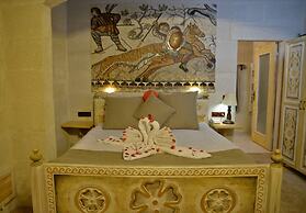 Caftan Cave Suites