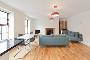 The Arthur Guinness suite- hiphipstay