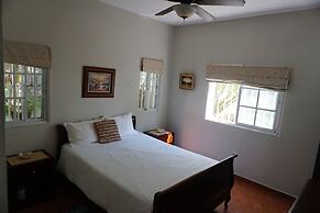 Baoba Breeze Bed & Breakfast