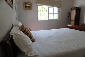 Baoba Breeze Bed & Breakfast