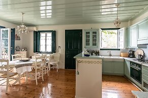 Villa Heliana Enchanting Seaviews