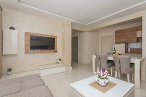 Apartments Leone