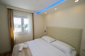 Apartments Leone