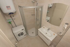 Apartments Leone