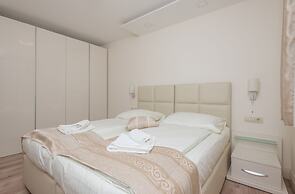 Apartments Leone