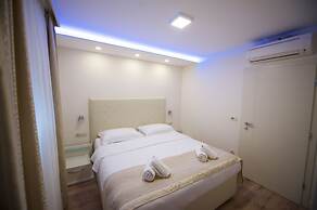 Apartments Leone