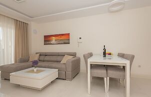 Apartments Leone