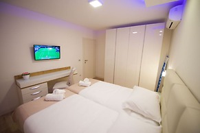 Apartments Leone
