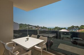 Apartments Leone
