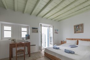 Villa Cycladic Breeze Tranquil & Private