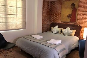 Tara Art House