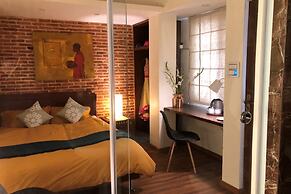 Tara Art House