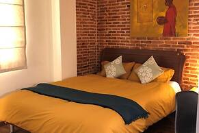 Tara Art House
