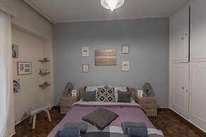 Athenian Gem in Kolonaki boho-chic apt