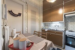Athenian Gem in Kolonaki boho-chic apt