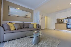 Lux Apartments