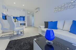 Lux Apartments