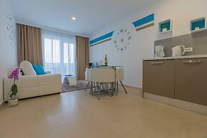 Lux Apartments