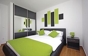 Lux Apartments